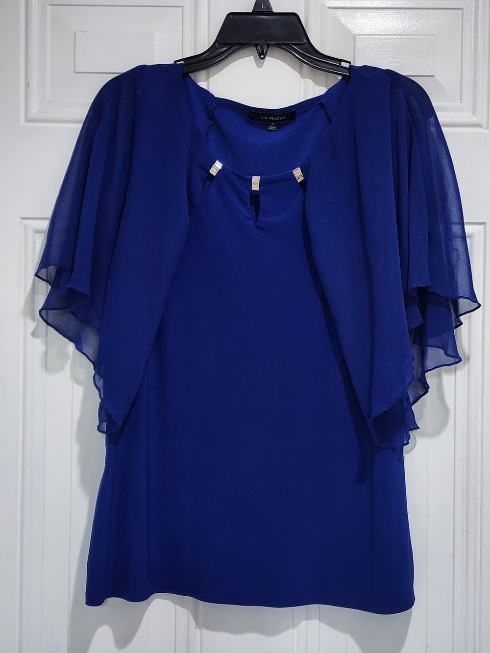 2 Women's XL Tops